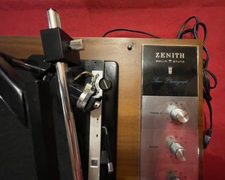 TOCADISCOS VINTAGE ZENITH