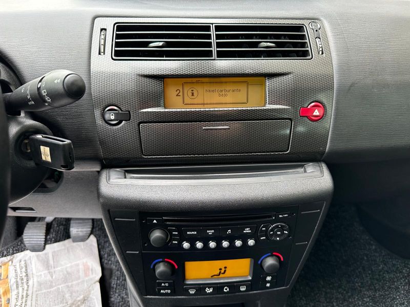 Citroën C4 1.6 HDI Collection 2006, foto 20