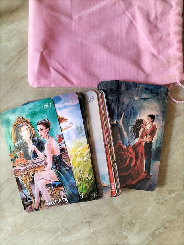 Secrets of Love Oracle di Amira Opakyn