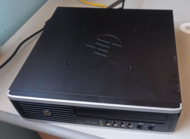 HP Compaq Elite 8300 Base