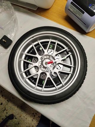 Reloj rueda con sonido de motor 35 cm