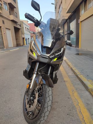 Honda XADV 750 - Moto