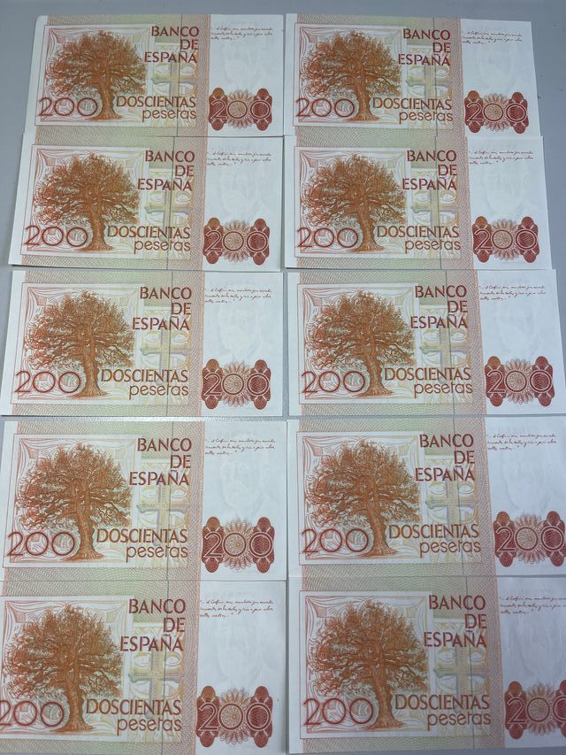 Lote Premium - 10 billetes consecutivos de 200 Pes