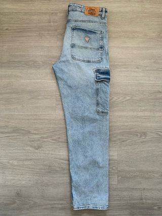 Pantalon vaquero cargo Guess chico talla 32