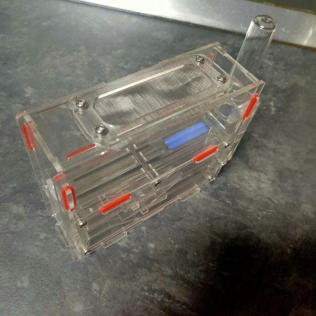 Hormiguero a estrenar 15x11'5x4,5