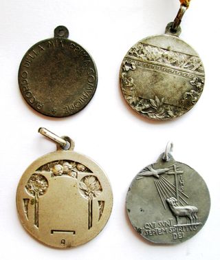 Num. 4 medaglie devozionali con diversi Santi