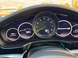 Porsche Panamera 4s Hybrid