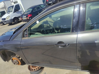 Puerta delantera izquierda Ford Focus III Ha y_080