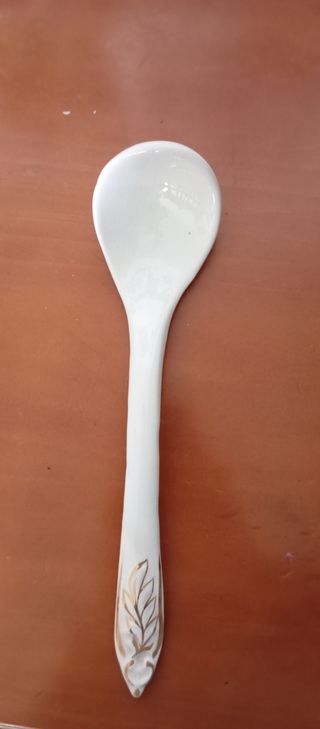Sopera porcelana dorada