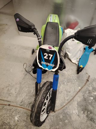 Moto eléctrica infantil