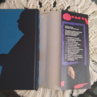 Libro A Tumba Abierta / A sangre viva año 1992