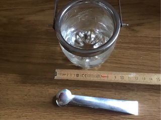 Piccolo secchiello da ghiaccio con paletta. Vintage