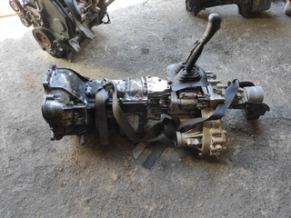 Caja cambios Mitsubishi L 200 (K7_T) (2001-2 y_072