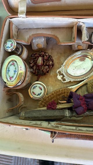 ANTIGUO NECESER DE VIAJE AÑOS 20