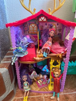 Casa Enchantimals + Muñecas
