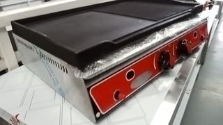 PARRILA + PLANCHA ELECTRICA