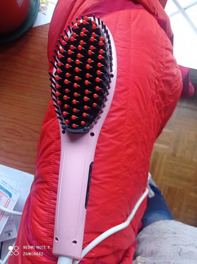 Cepillo Alisador de Cerámica Rosa