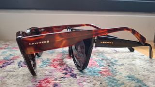 Hawkers Gafas - 2 pares en negras y burdeos