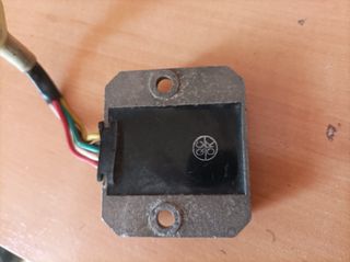 Regulador de tensión