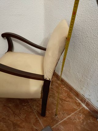 Butaca vintage de madera y piel