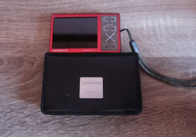 Olympus mju 1040 roja - Cámara digital