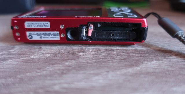 Olympus mju 1040 roja - Cámara digital