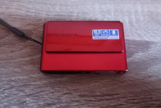 Olympus mju 1040 roja - Cámara digital