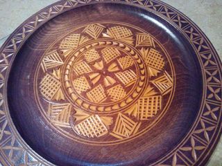 piatto decorativo in legno