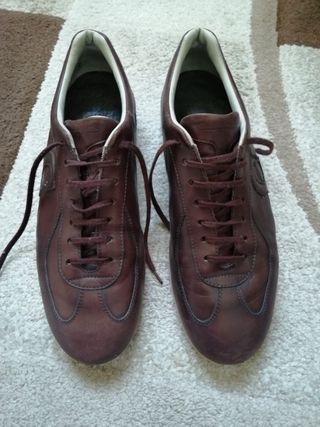 Scarpe uomo con stringhe