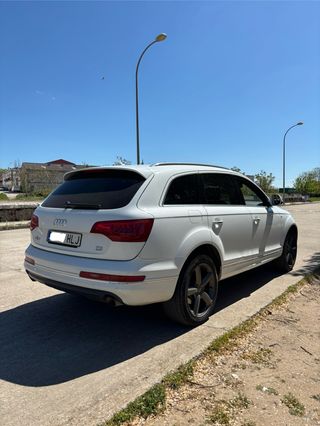 Audi Q7 2013