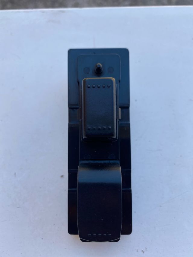 Mando de los vidrios del Suzuki Alto 2010