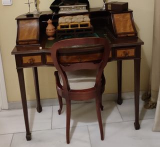 Escritorio madera antiguo