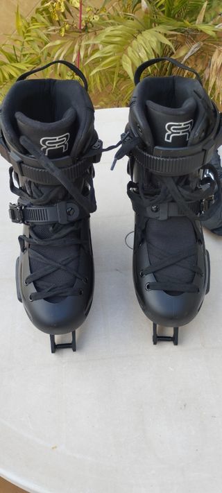 Patines ufr talla 45.
