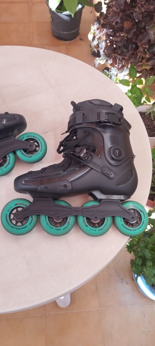Patines ufr talla 45.