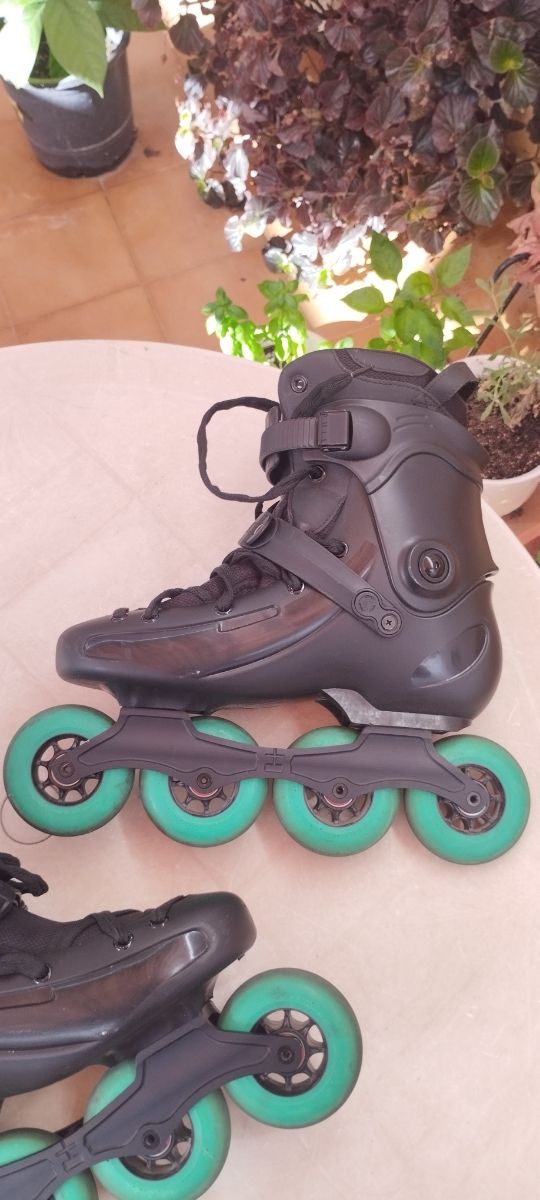 Patines ufr talla 45.