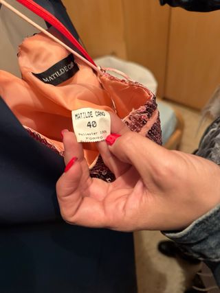 Varias prendas de ropa