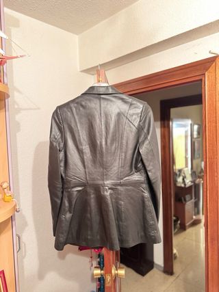 Varias prendas de ropa