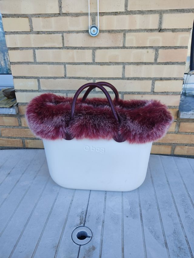 Bolso Obag grande, con accesorios, piel granate