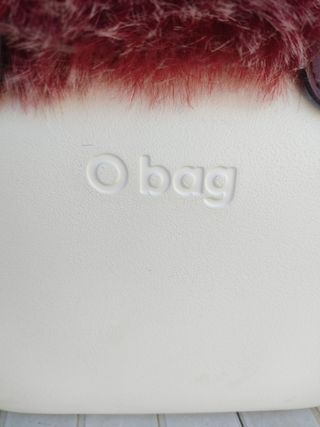 Bolso Obag grande, con accesorios, piel granate