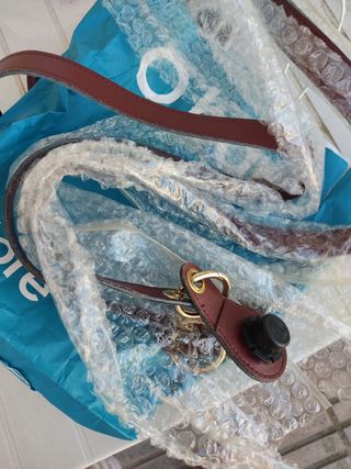 Bolso Obag grande, con accesorios, piel granate