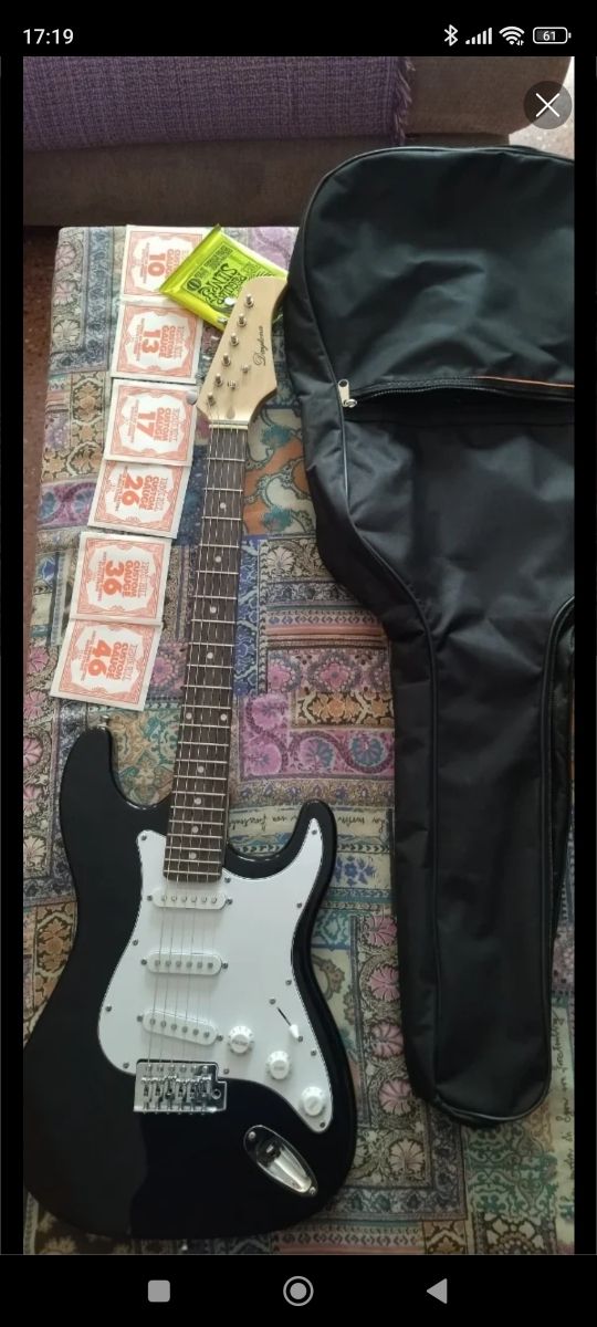 Guitarra eléctrica + funda