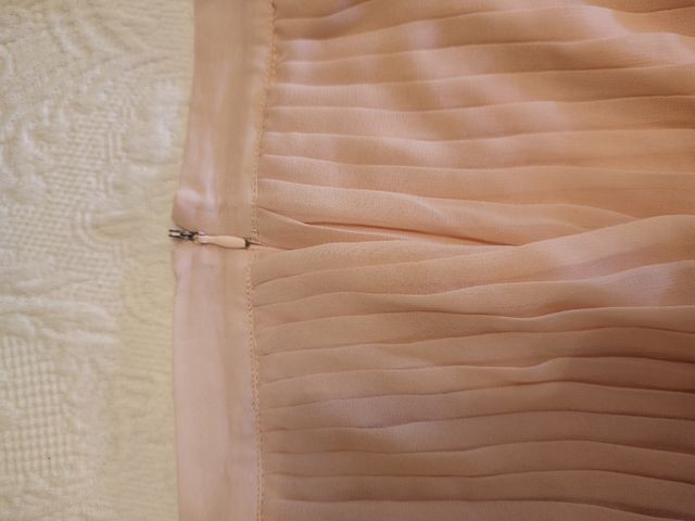 Falda plisada rosa Zara - asimétrica