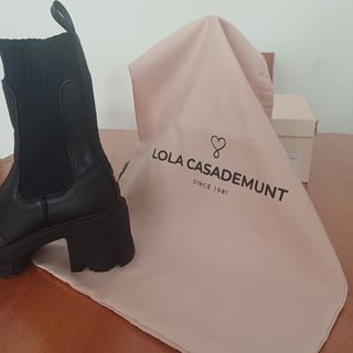 Botas negras Lola Casademunt