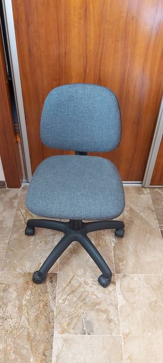 Silla escritorio con ruedas