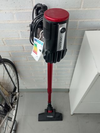 Aspirador escoba Cecotec