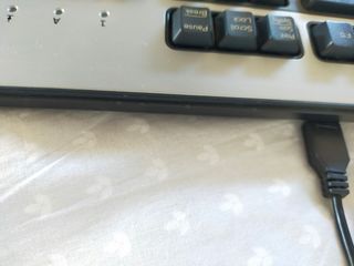 Teclado HP USB - Negro y Plata