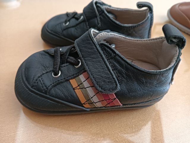 Zapatos bebé "Zapatos feroz"