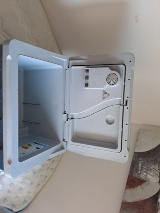 Nevera portátil para coche ,camión o caravana