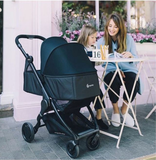 Capazo recien nacido silleta Ergobaby Metro
