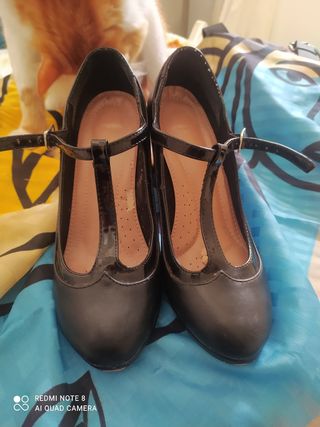 Zapatos salón negros piel